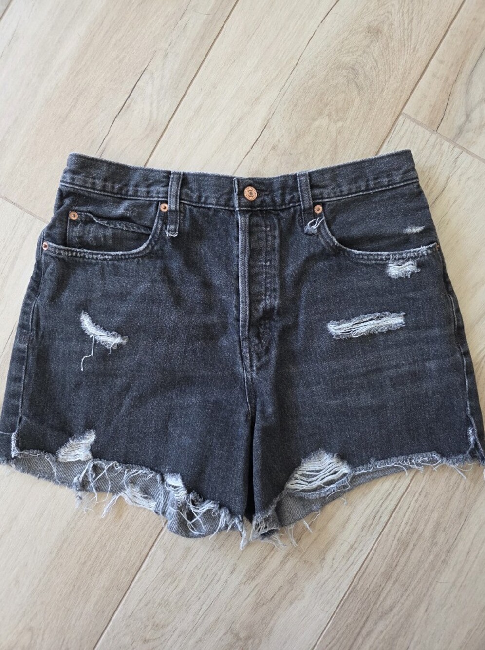 Free P3ople High Rise Women’s Black Distressed Denim Shorts
